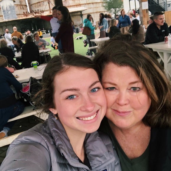 Meet your Posher, Jill - Picture 3 of 4